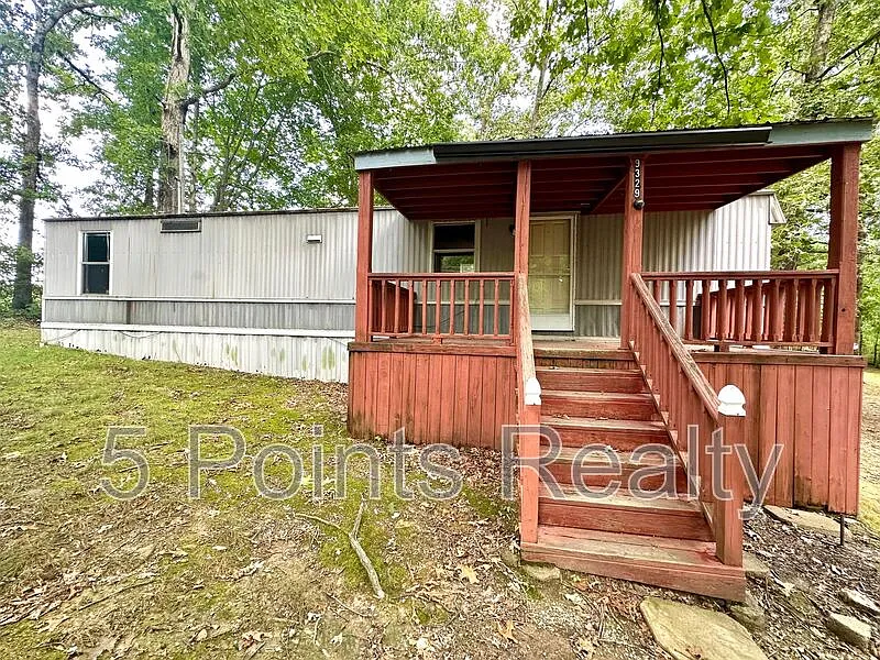2 bed, 1.0 bath, 800 sqft, $998 — Photo 2