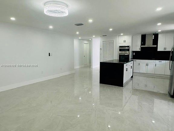 4th image of 11870 SW 5th St #1