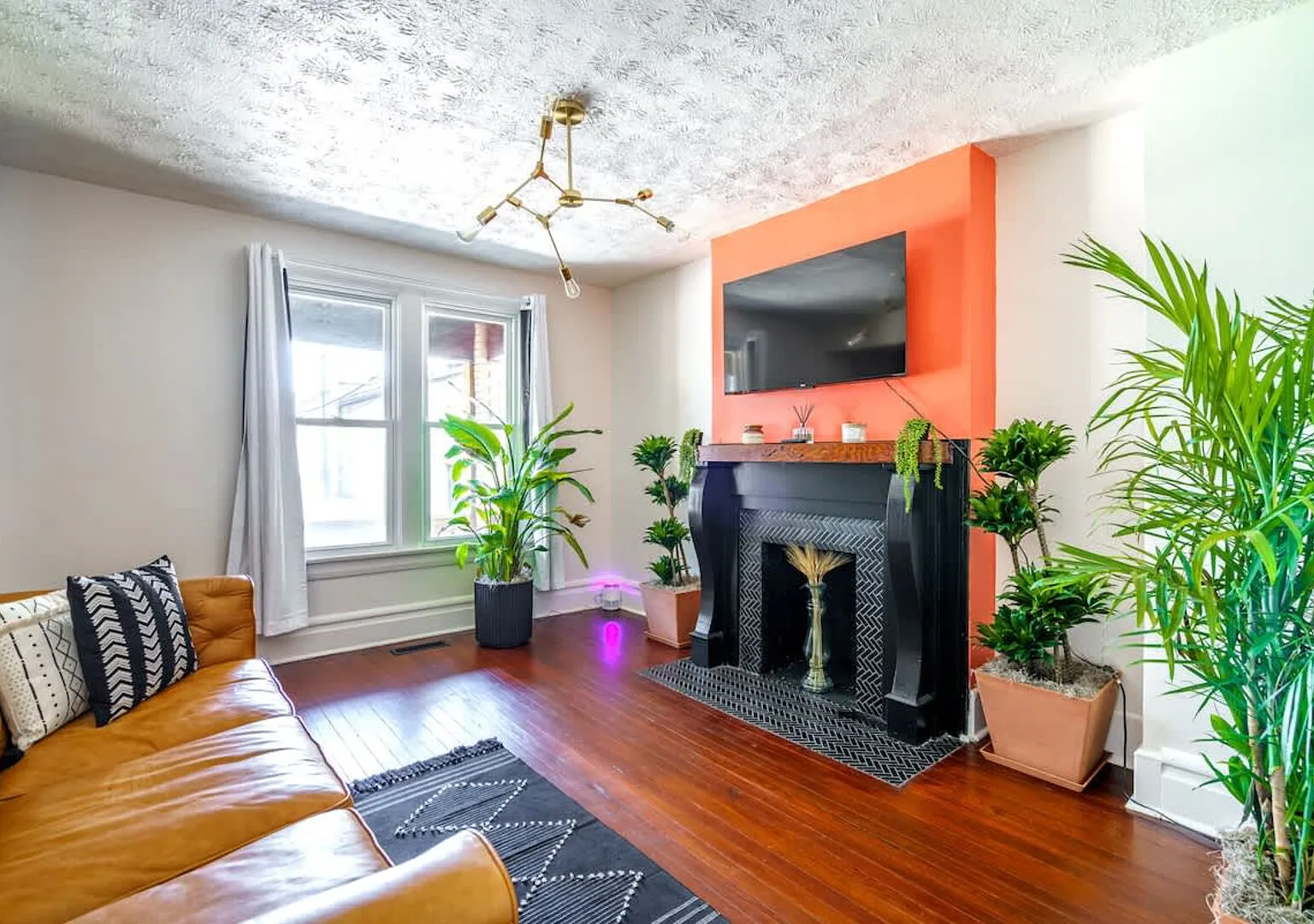 Jungle Gem by Jungle House | Walk to High Street | Private Parking | — Photo 2
