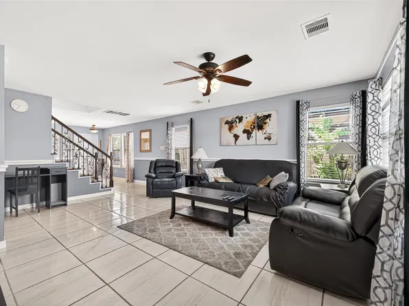 18902 Remington Park Dr, Houston, TX 77073