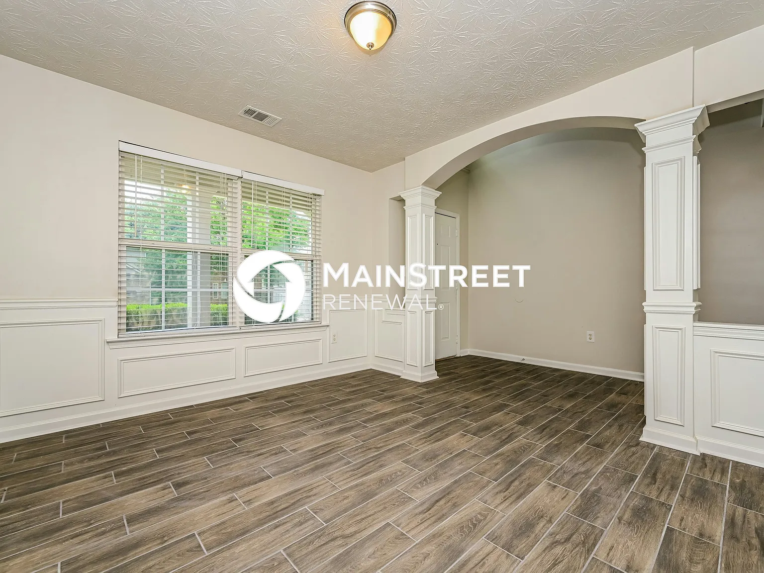 2334 Silver Maple Cir — Photo 3