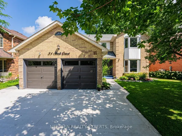 31 Stock Ct, Cambridge, ON N3C 3R4