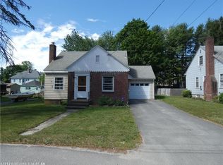 136 Bridgton Rd, Westbrook, ME 04092