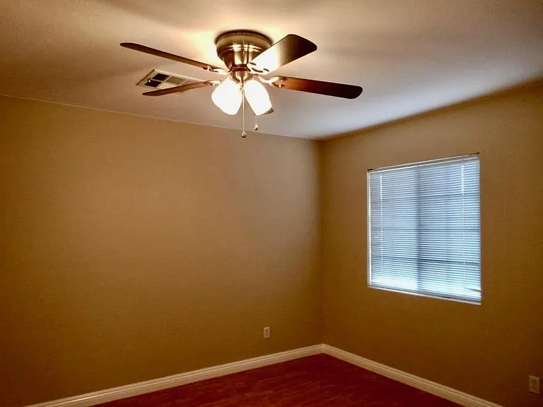 2420 Silver Shadow Dr #HOUSE — Photo 20