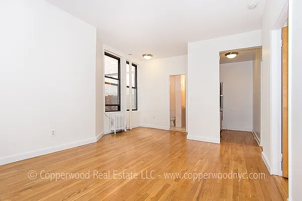 Rented by Copperwood Real Estate | media 8