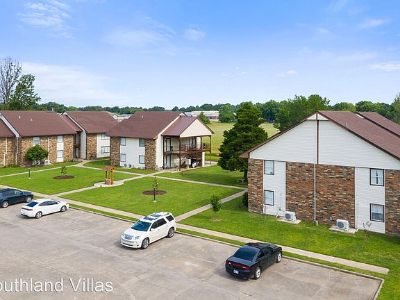 4th image of 1109 Sandpiper Dr #38