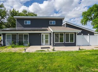 315 6th St NE, Mitchellville, IA 50169