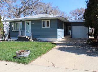 1539 7th St SW, Minot, ND 58701