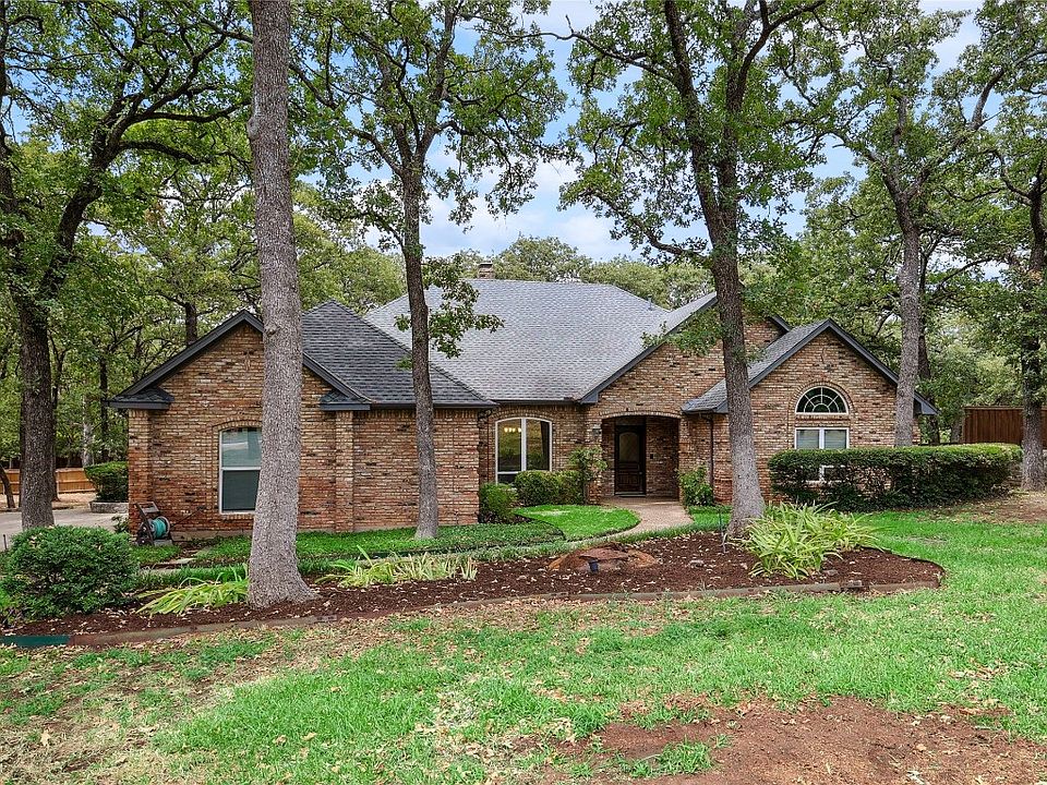 1st image of 355 Canyon Oaks Dr