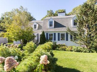 40 Hampshire Rd, Wellesley, MA 02481