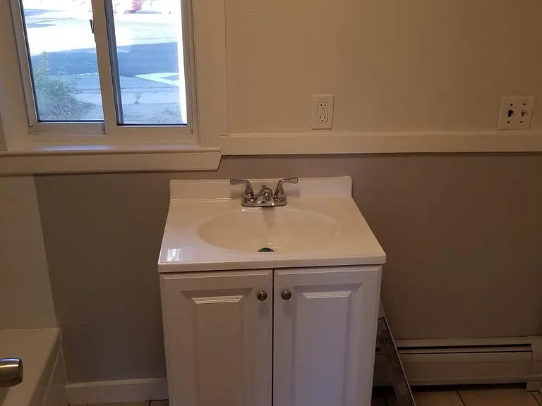2 Broad St #1 — Photo 17