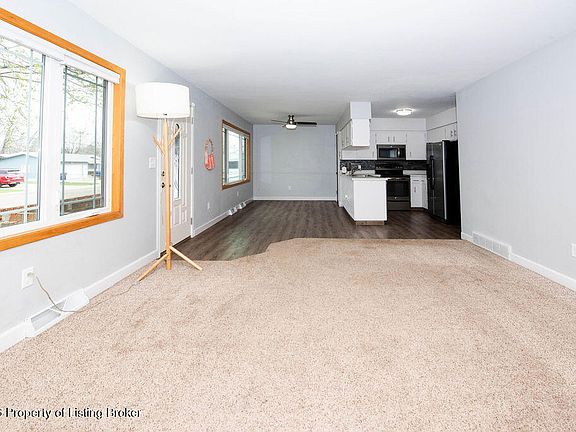 5th image of 250 8th St E