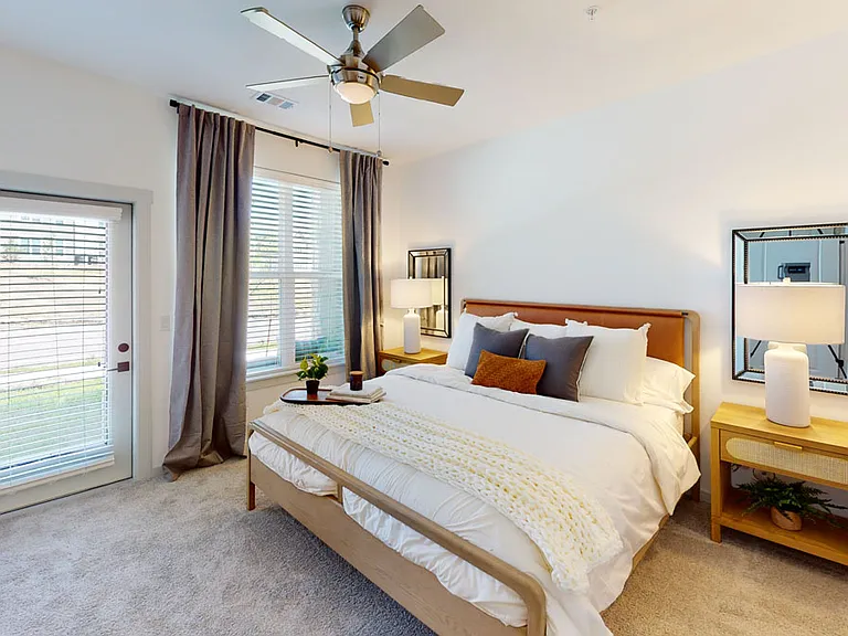 The Prospector Apartments — Photo 14