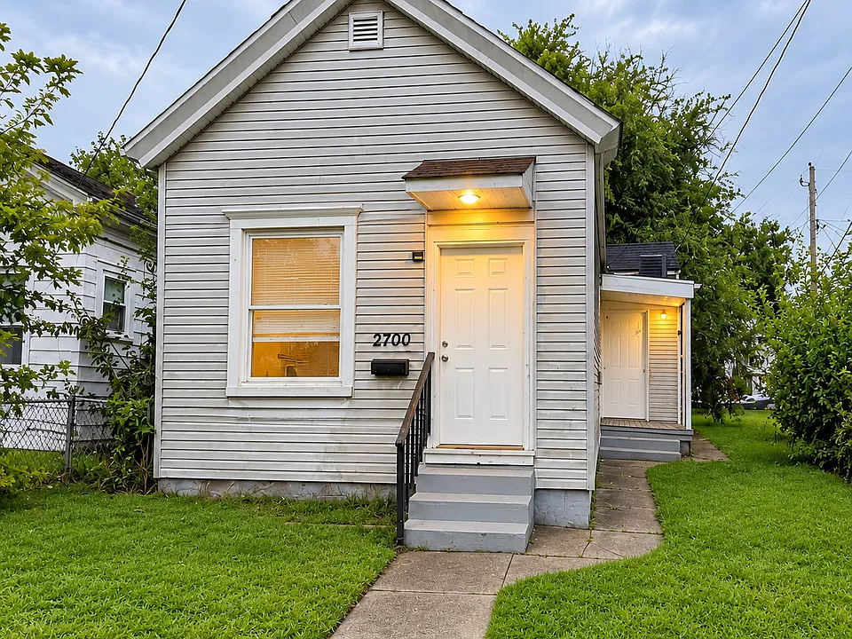 2700 Montana Ave #1