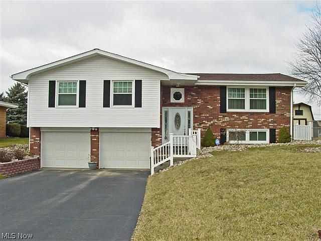 1st image of 951 Donegal Dr