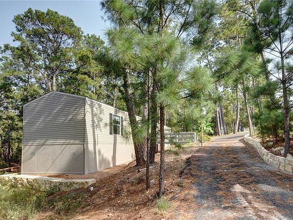 4th image of 119 Pine Cone Dr
