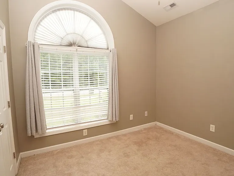 147 Moonstone Ct — Photo 19