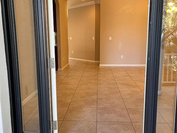 4th image of 5705 Sunflower Cir