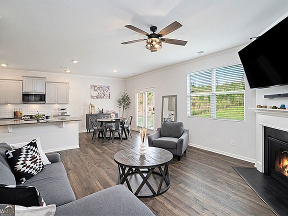 2nd image of 7814 Messina Ct