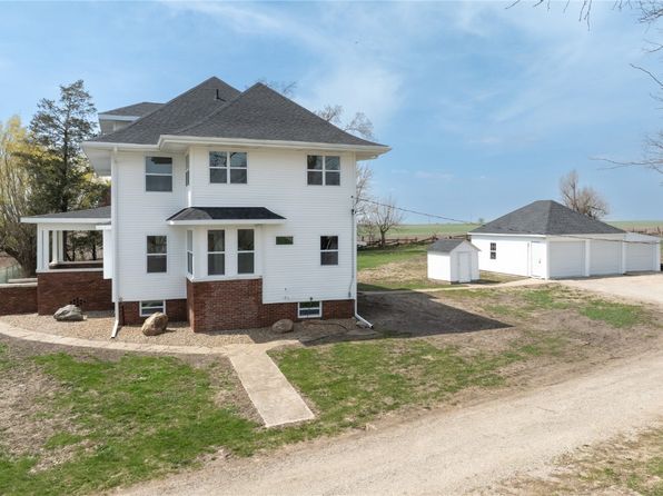 2253 73rd St, Van Horne, IA 52346
