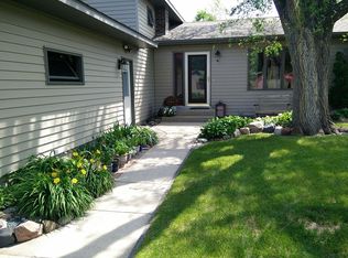 2932 Aurora Ln, Saint Cloud, MN 56303