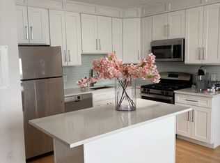 151 Greenwich Ave APT 305, Greenwich, CT 06830