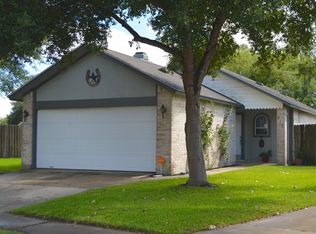 418 Rattan Dr, Victoria, TX 77901