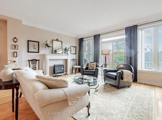 2 Clairtrell Rd #TOWNHOUSE A, Toronto, ON M2N7H5