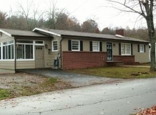 208 Ollie Collins Rd, Elizabethton, TN 37643