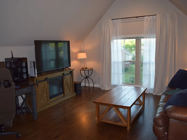 7006 Minor Hill Dr — Photo 15