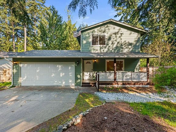 2nd image of 21820 Crest Ln SE