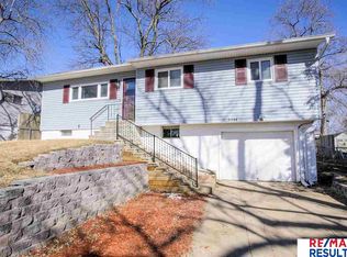 3334 Cherry Ln, Bellevue, NE 68147