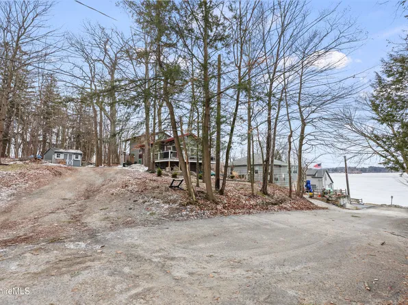 51 Imperial St, Lanesborough, MA 01237