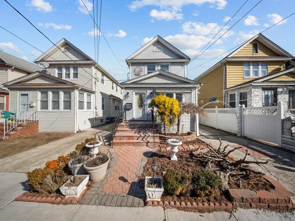 94-51 224th Street, Queens Village, NY 11428