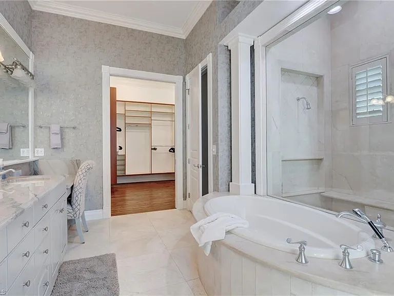 1551 Gulf Shore Blvd S — Photo 29