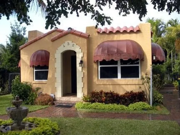 132 Auburn Dr, Lake Worth, FL 33460