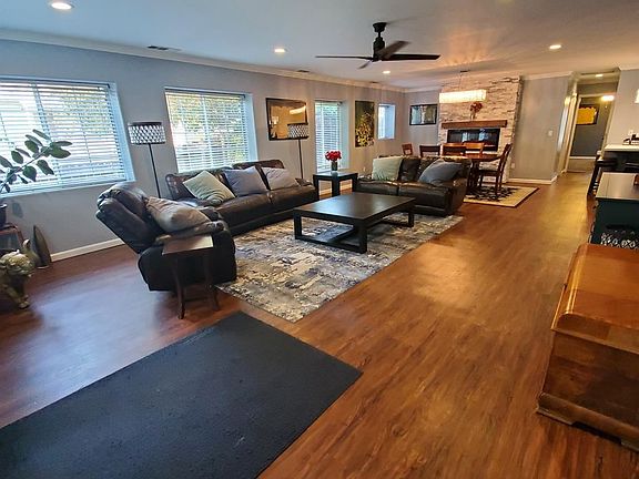3rd image of 1624 Brayton Ave