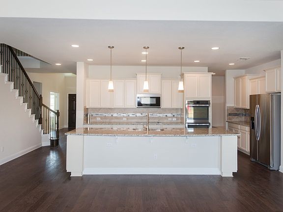 3rd image of 6603 Alabaster Dr