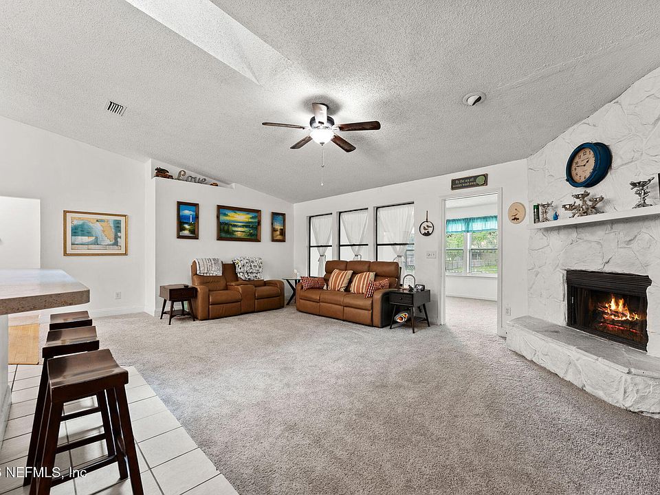 1st image of 1712 BRISTLECONE PINE Place