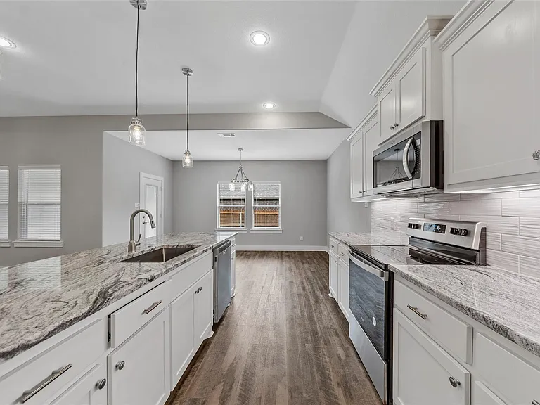505 Ellis Place Dr — Photo 8