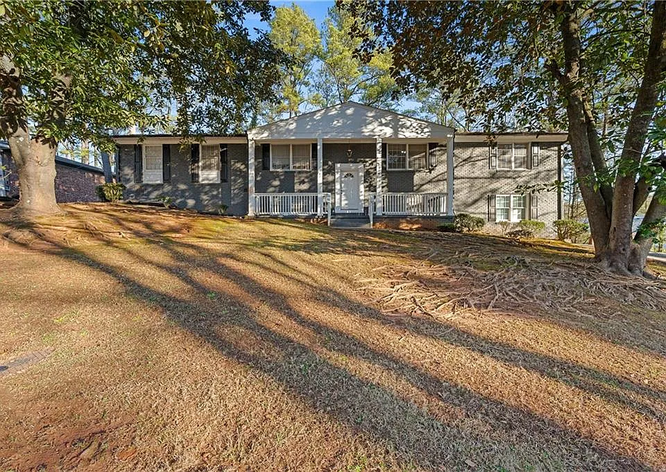 2382 Peachwood Cir NE #84A