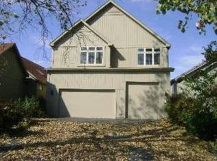 5817 Wild Plum Rd, Crystal Lake, IL 60014