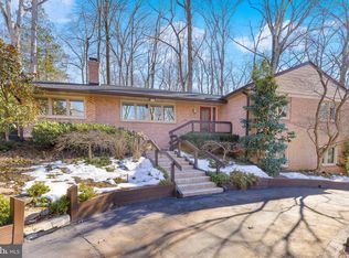 6423 Cavalier Corridor Dr, Falls Church, VA 22044