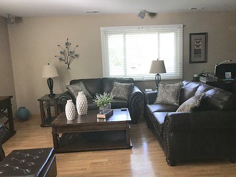 2nd image of 132 Vernon Dr