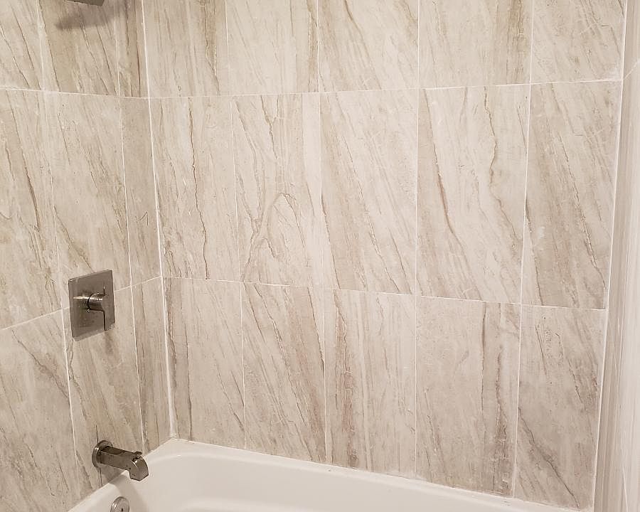 1st image of 829 NW 113th St #3