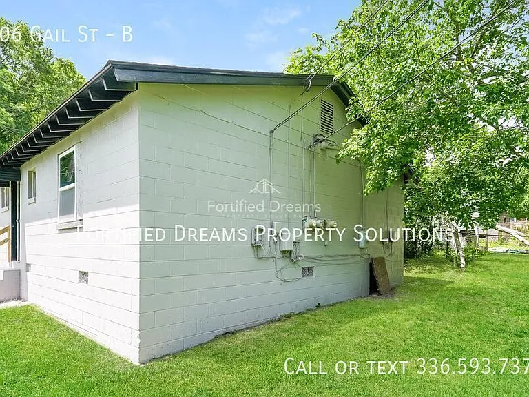 406 Gail St #B — Photo 10