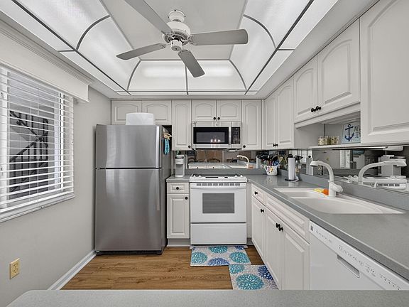 3rd image of 2400 S OCEAN Drive #7414