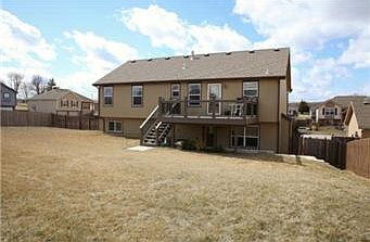 4th image of 2153 Alder St