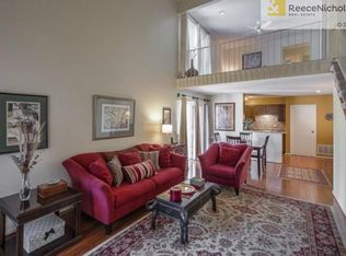 10236 W 96th St, Overland Park, KS 66212