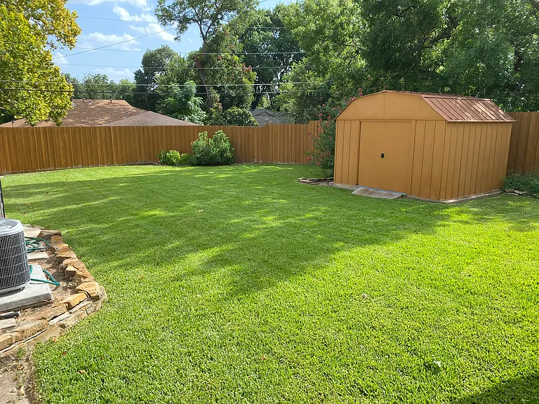 10809 Marchant Cir — Photo 6